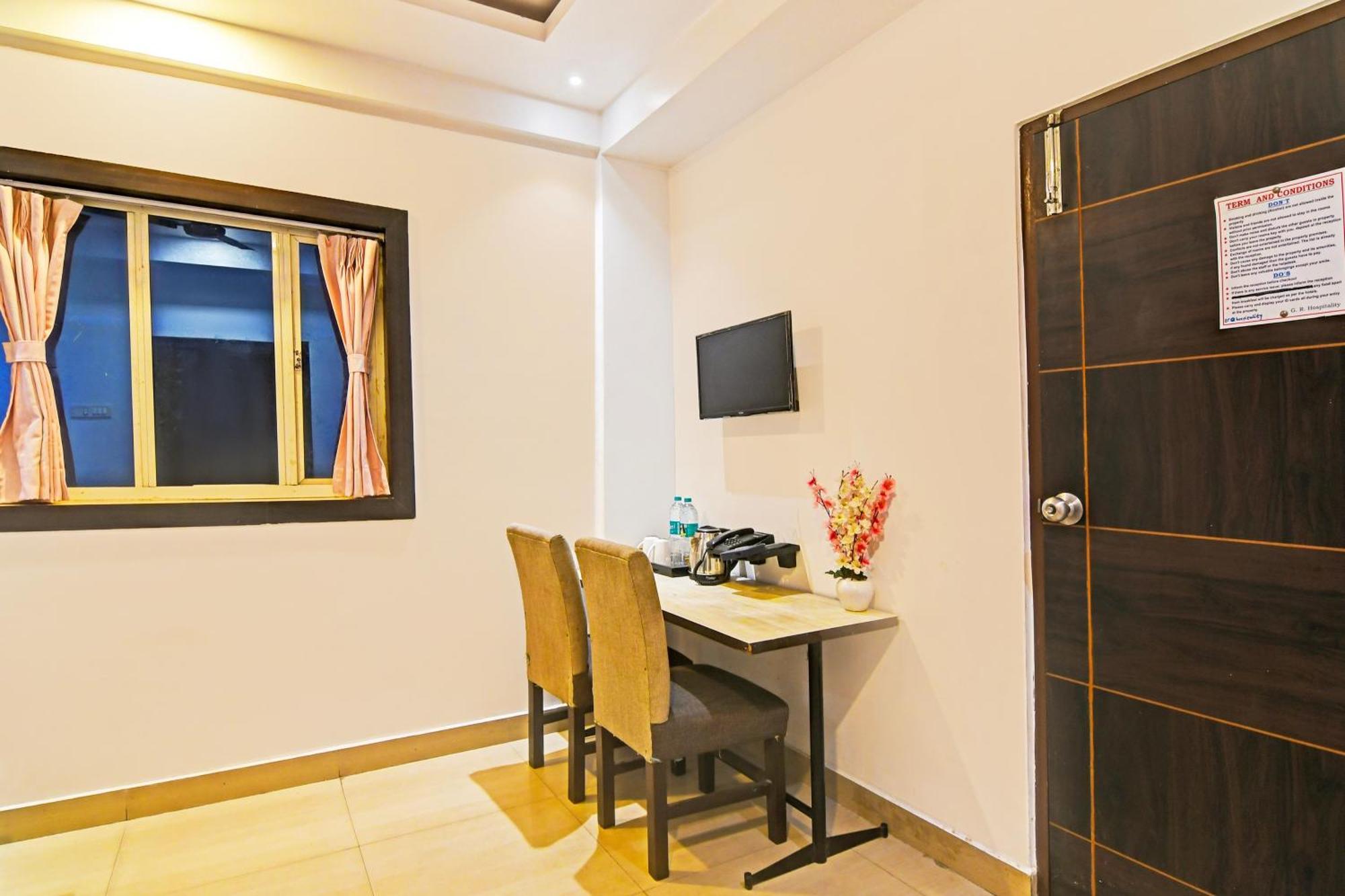 Super Hotel O Baguiati Nager Bazaar Εξωτερικό φωτογραφία